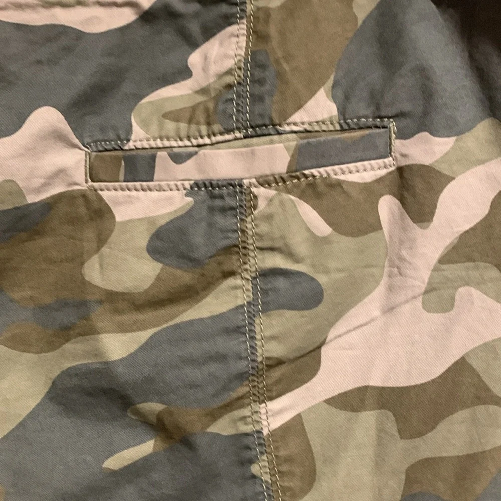 🤎💚Camo Shorts💚🤎 - Picture 6 of 10